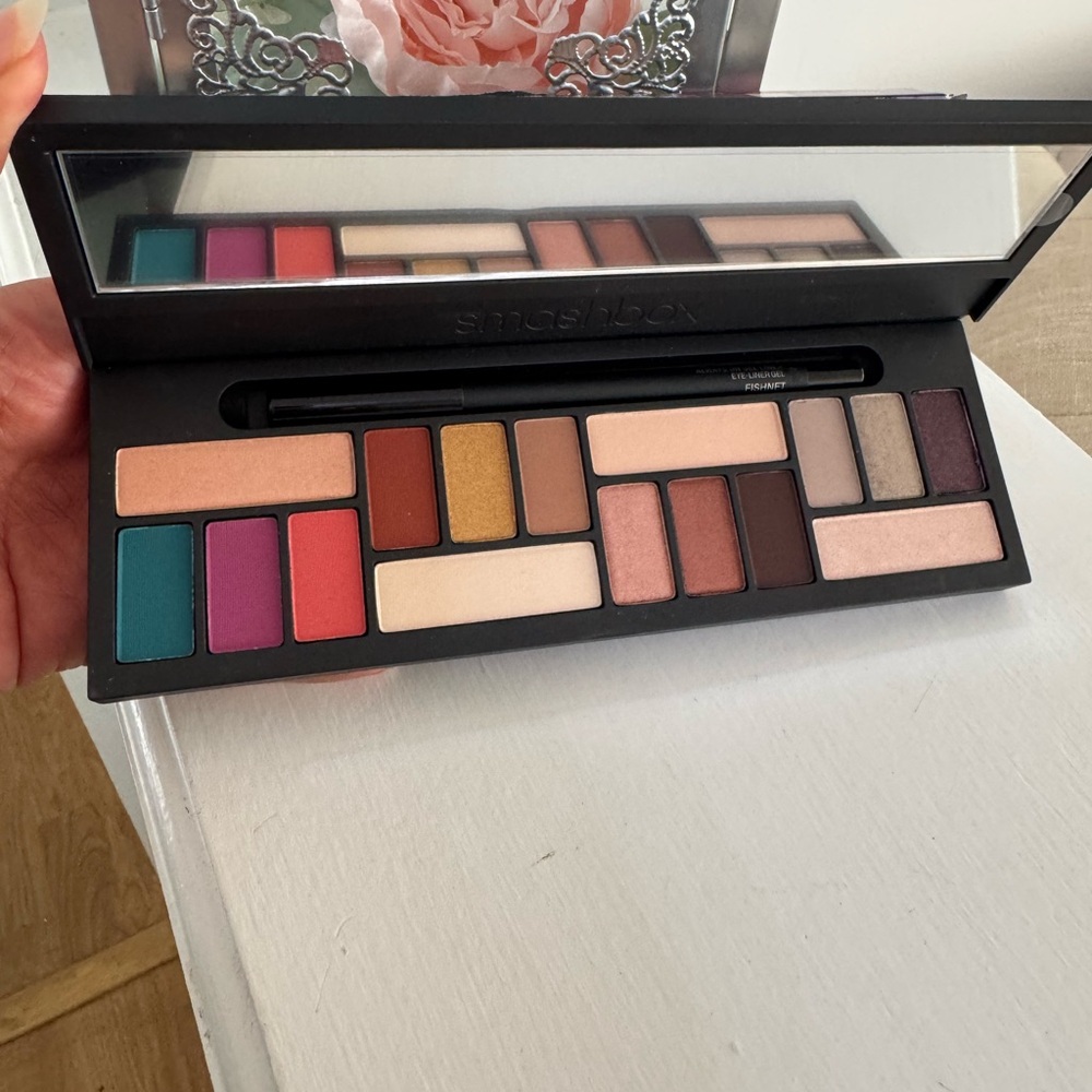 Smashbox L.A. Cover Shot Eye Palette With Full Size Liner